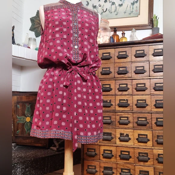 Sea New York 100% Silk Red Patterned Button Down Romper Size 6 - Picture 2 of 14